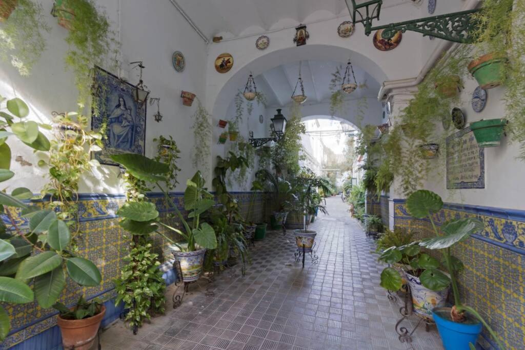 Castilla Triana Courtyard By Valcambre Appartement Sevilla