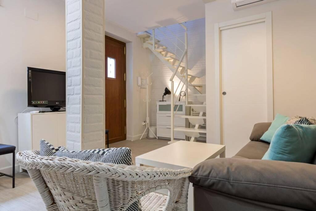 Castilla Triana Courtyard By Valcambre Appartement Sevilla